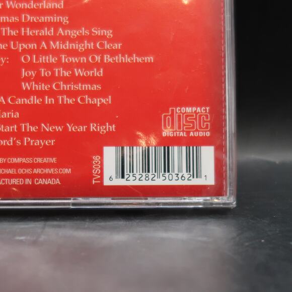 Christmas with Frank Sinatra Music CD New Sealed Holiday Pop Jazz Crooner READ - Picture 8 of 8